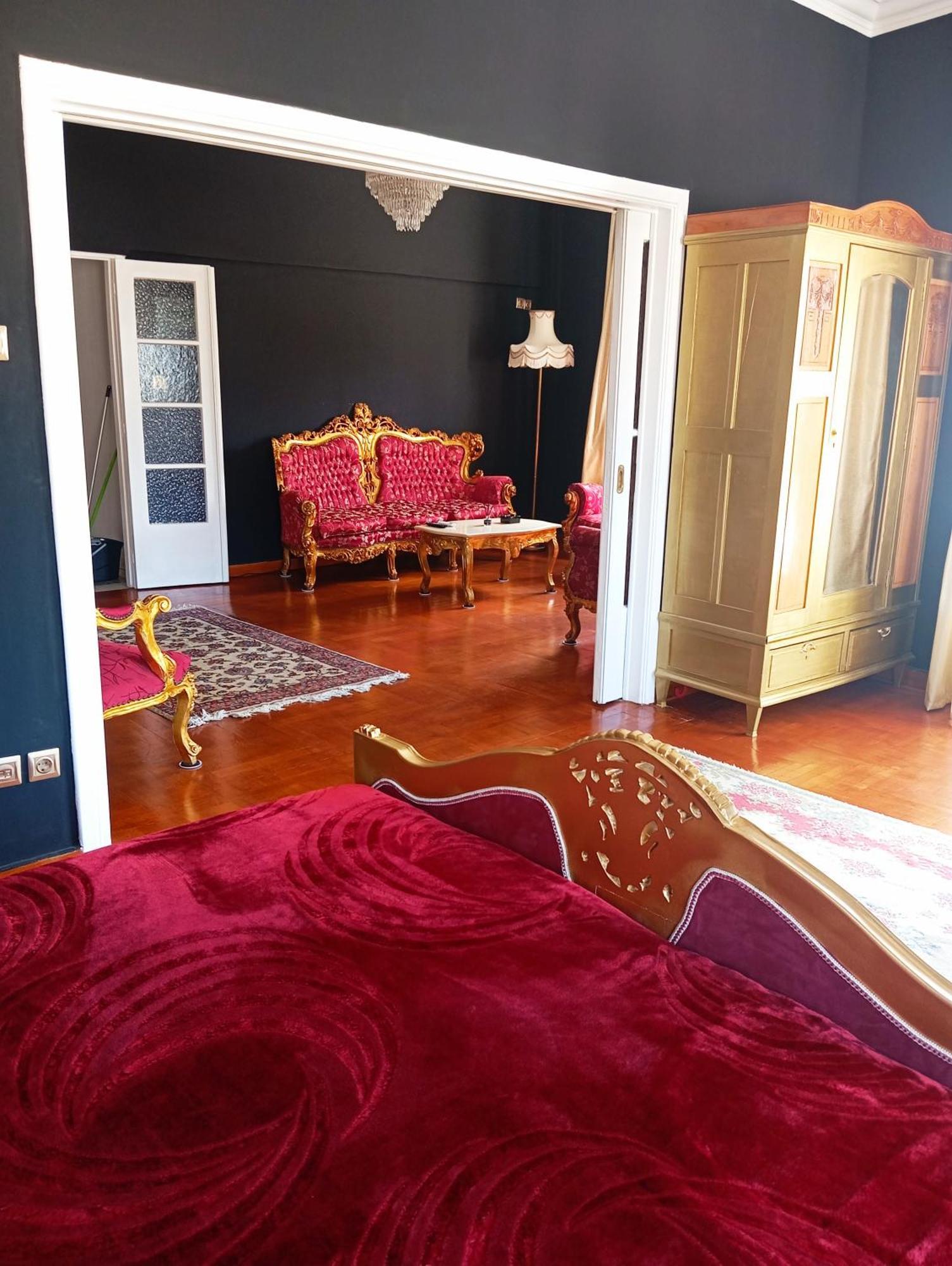 Iris Baroque Apartment Elefsina Exterior photo